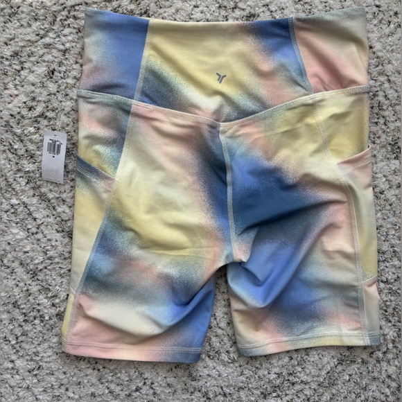 Old Navy High Rise PowerSoft Biker Shorts - Picture 6 of 8